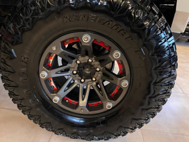 TROLLER - T4 - 2015/2015 - Branca - R$ 169.900,00