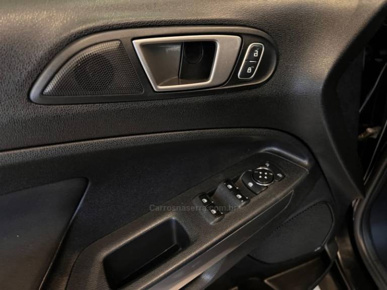 FORD - ECOSPORT - 2019/2019 - Preta - R$ 72.900,00