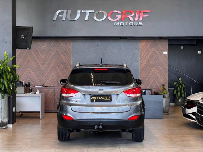 HYUNDAI - IX35 - 2016/2016 - Cinza - R$ 79.900,00