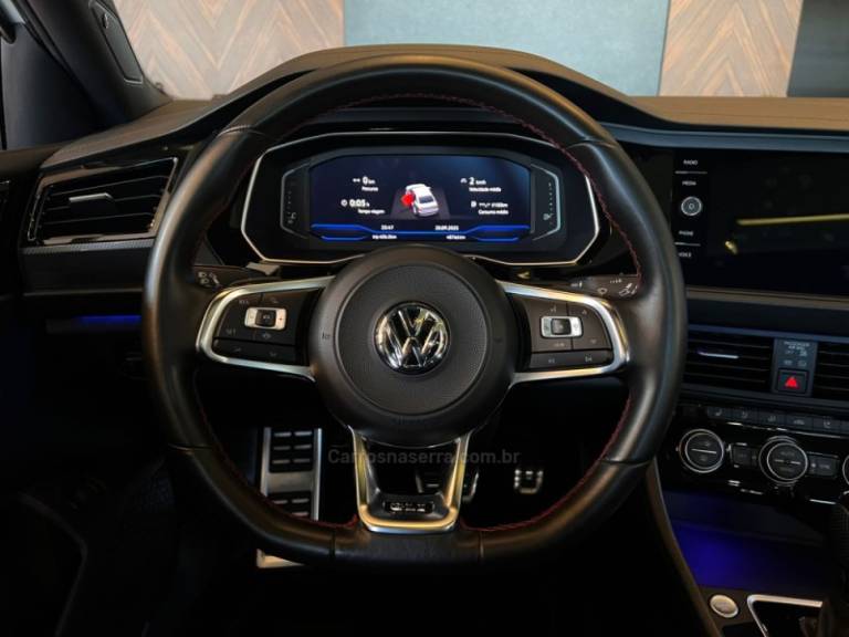 VOLKSWAGEN - JETTA - 2019/2020 - Branca - R$ 164.900,00