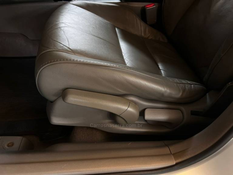 HONDA - CIVIC - 2009/2009 - Prata - R$ 48.900,00