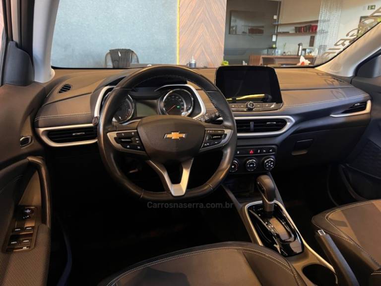 CHEVROLET - TRACKER - 2023/2023 - Prata - R$ 122.900,00
