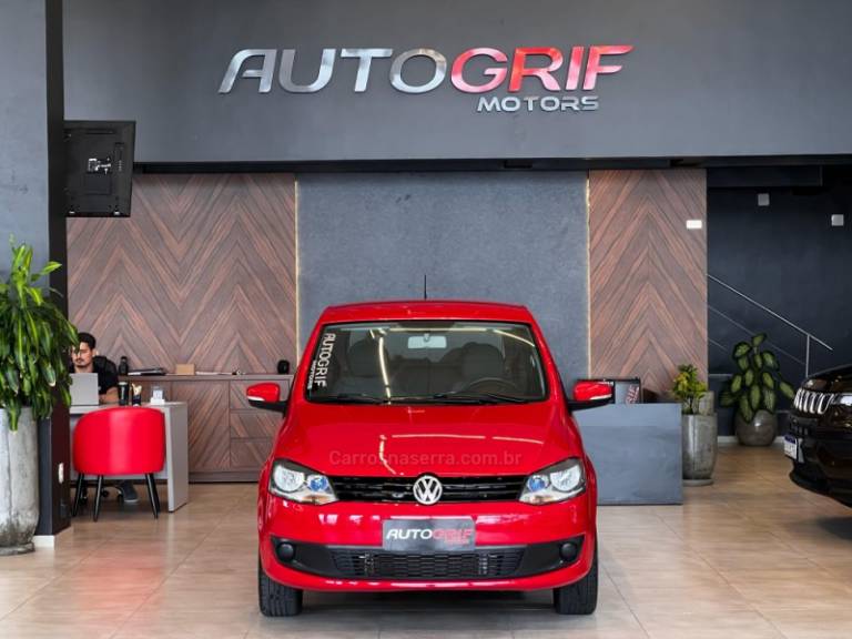 VOLKSWAGEN - FOX - 2010/2010 - Vermelha - R$ 28.900,00