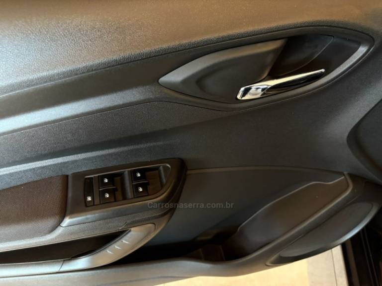 CHEVROLET - ONIX - 2014/2014 - Preta - R$ 51.900,00