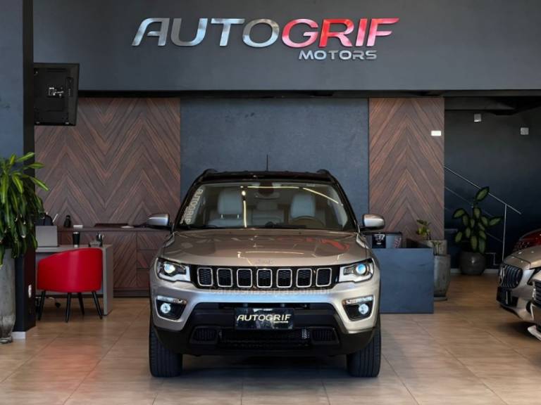JEEP - COMPASS - 2019/2019 - Prata - R$ 108.900,00