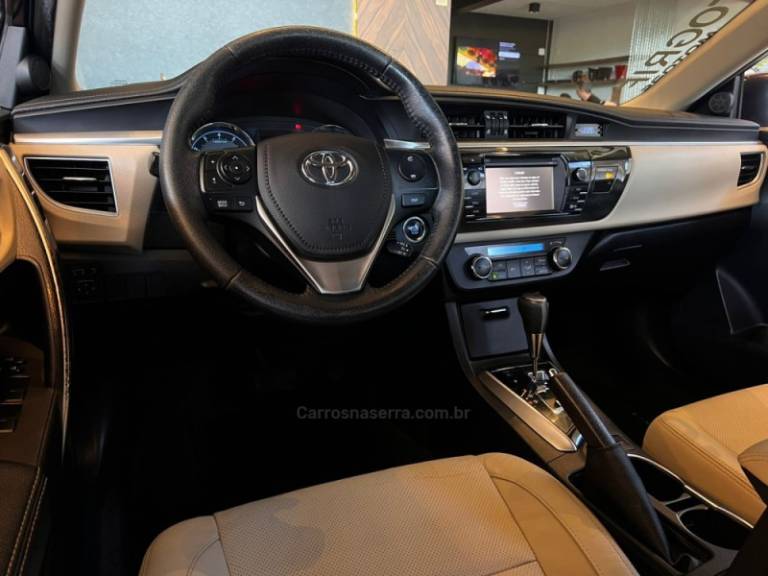 TOYOTA - COROLLA - 2015/2015 - Preta - R$ 87.900,00