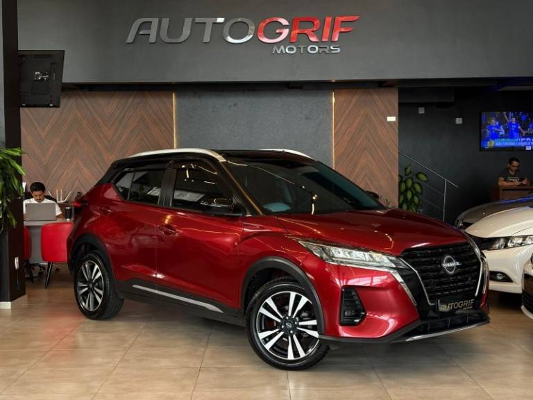 NISSAN - KICKS - 2023/2024 - Vermelha - R$ 119.900,00