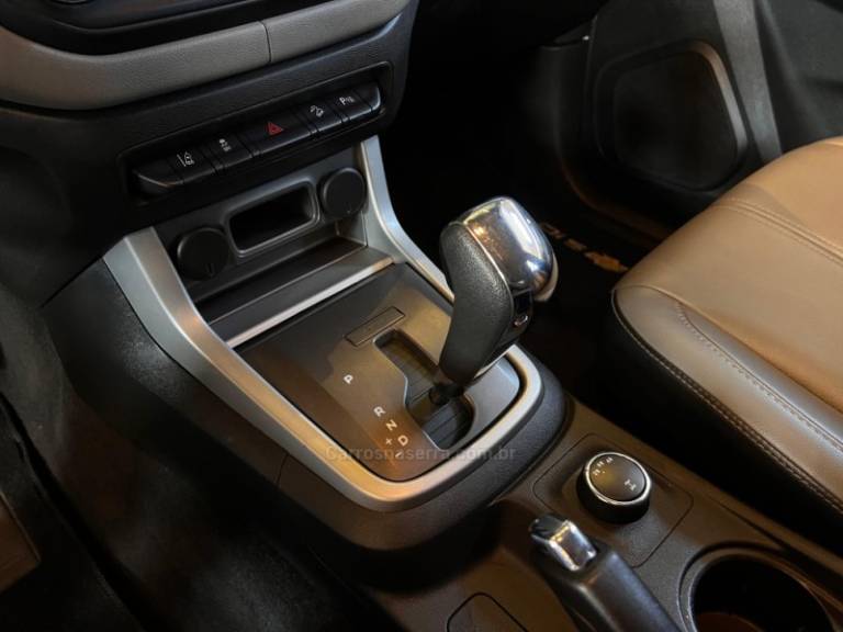 CHEVROLET - S10 - 2022/2022 - Branca - R$ 189.900,00