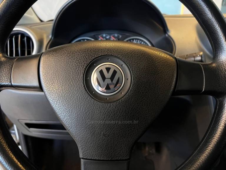 VOLKSWAGEN - GOL - 2010/2011 - Prata - R$ 36.900,00