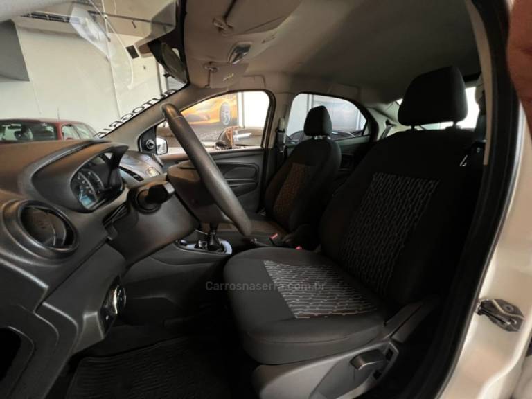 FORD - KA - 2021/2021 - Branca - R$ 54.900,00
