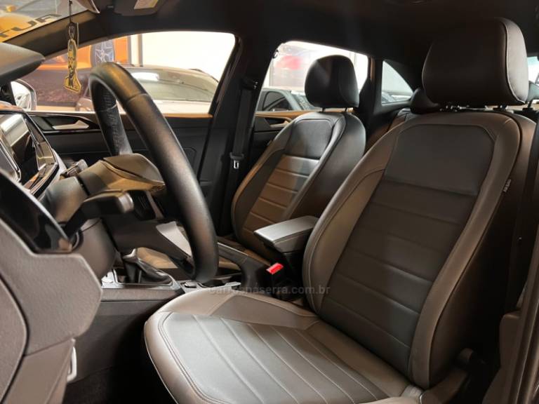 VOLKSWAGEN - NIVUS - 2022/2023 - Preta - R$ 124.900,00