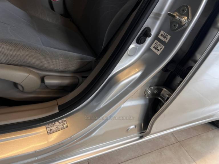 HONDA - CIVIC - 2012/2012 - Prata - R$ 65.900,00