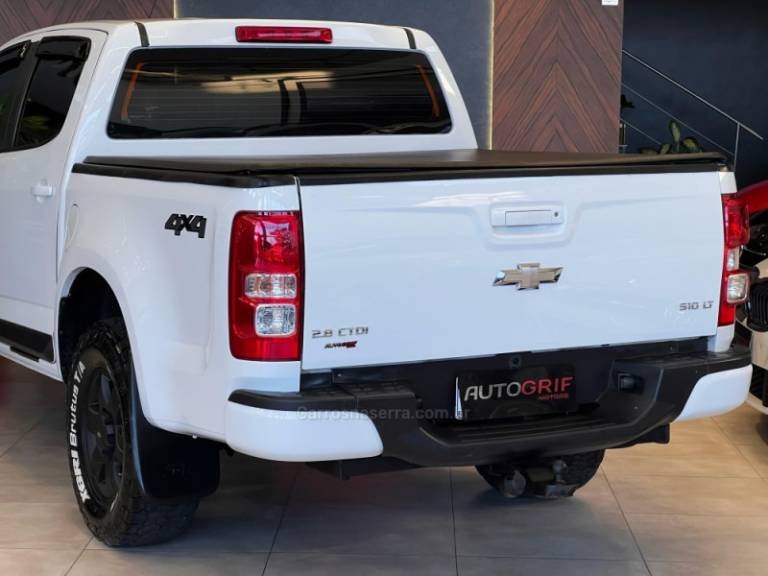 CHEVROLET - S10 - 2013/2014 - Branca - R$ 109.900,00