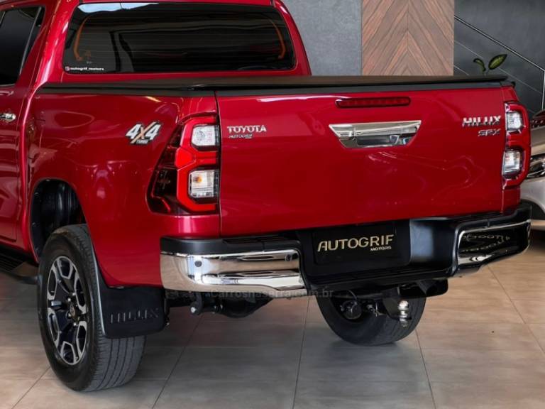 TOYOTA - HILUX - 2021/2021 - Vermelha - R$ 244.900,00