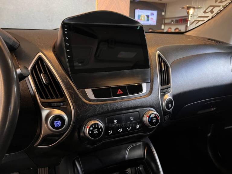 HYUNDAI - IX35 - 2016/2016 - Cinza - R$ 79.900,00