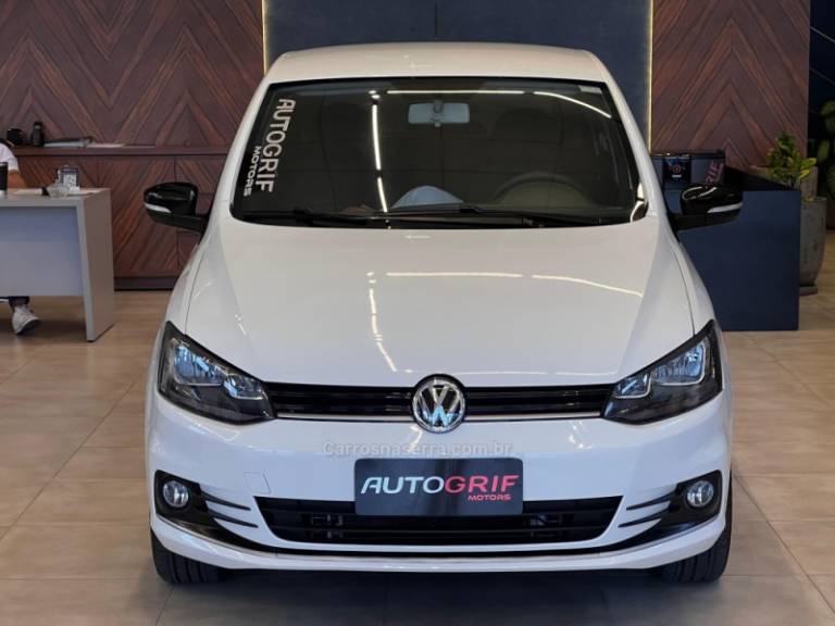 VOLKSWAGEN - FOX - 2018/2019 - Branca - R$ 58.900,00
