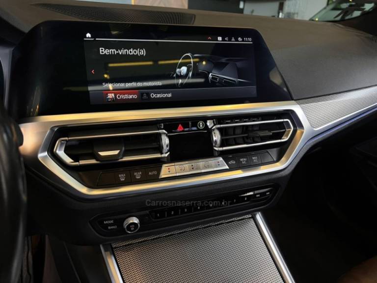 BMW - 330I - 2019/2019 - Branca - R$ 229.900,00