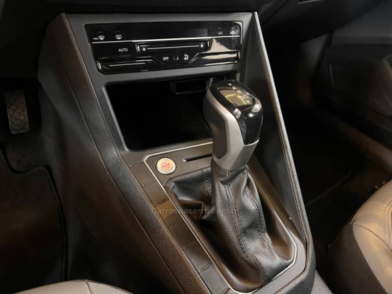 VOLKSWAGEN - NIVUS - 2022/2023 - Preta - R$ 124.900,00