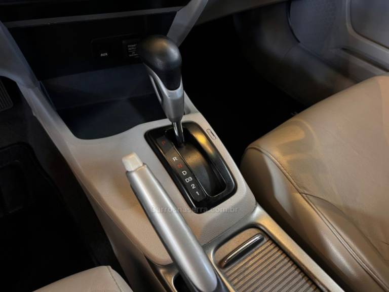 HONDA - CIVIC - 2014/2014 - Branca - R$ 72.900,00