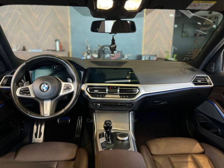 BMW - 330I - 2019/2019 - Branca - R$ 229.900,00