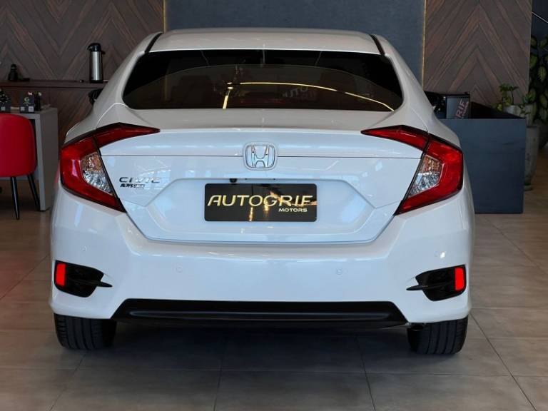 HONDA - CIVIC - 2016/2017 - Branca - R$ 108.900,00
