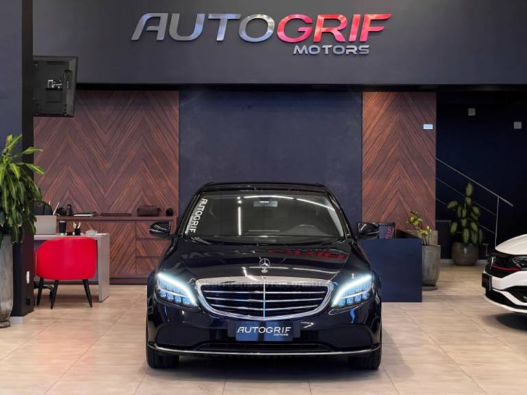 MERCEDES-BENZ - C 180 - 2019/2020 - Azul - R$ 158.900,00