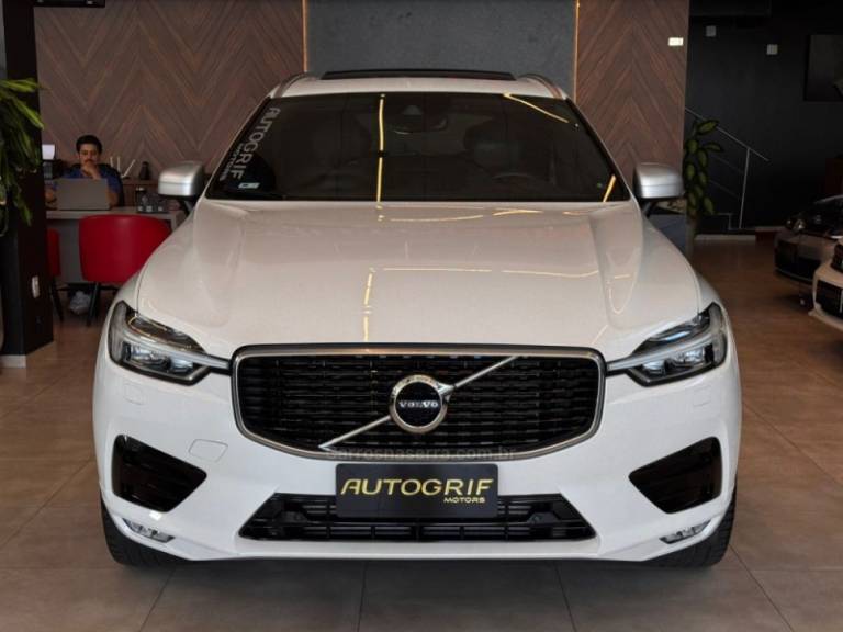 VOLVO - XC60 - 2018/2018 - Branca - R$ 159.900,00
