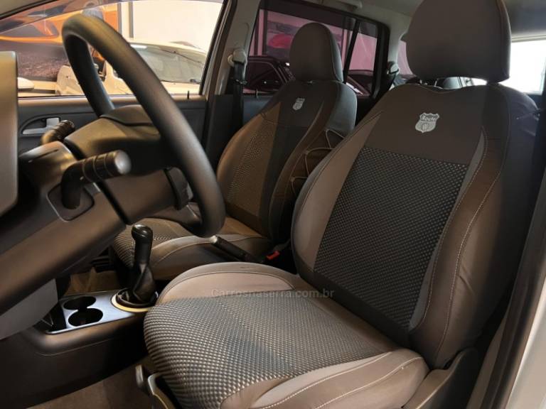 VOLKSWAGEN - SPACEFOX - 2010/2010 - Prata - R$ 35.900,00