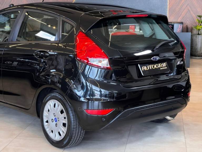 FORD - FIESTA - 2018/2018 - Preta - R$ 55.900,00