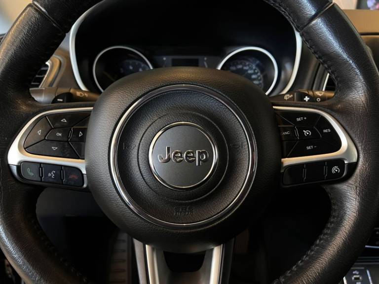 JEEP - COMPASS - 2017/2017 - Preta - R$ 92.900,00