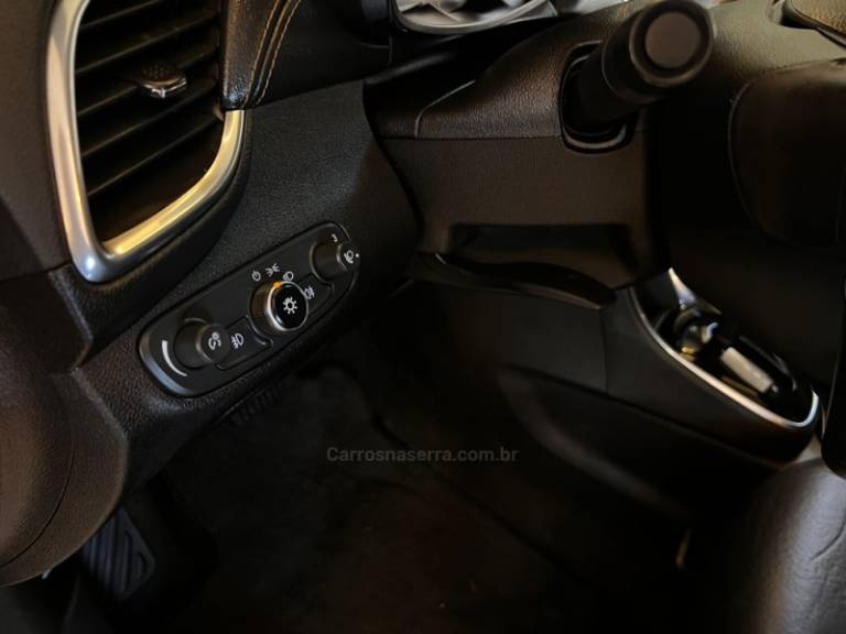 CHEVROLET - TRACKER - 2018/2018 - Preta - R$ 89.900,00
