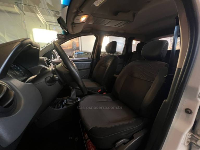RENAULT - DUSTER - 2012/2013 - Branca - R$ 55.900,00