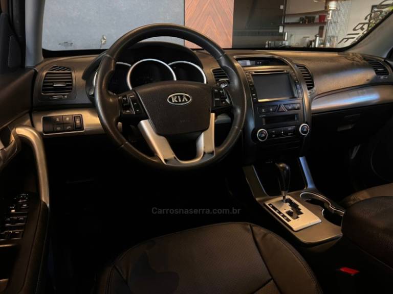 KIA MOTORS - SORENTO - 2012/2013 - Cinza - R$ 73.900,00