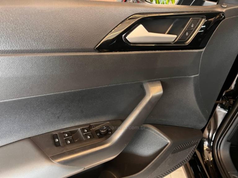 VOLKSWAGEN - NIVUS - 2022/2023 - Preta - R$ 124.900,00