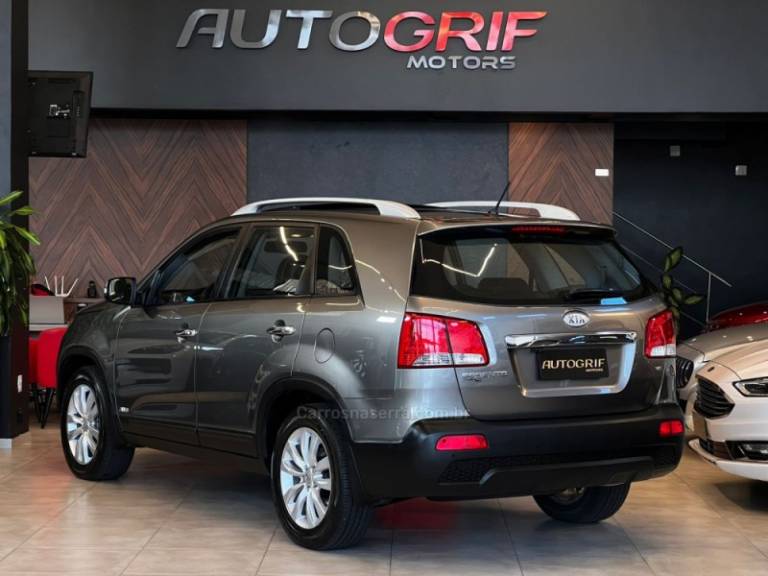 KIA MOTORS - SORENTO - 2012/2013 - Cinza - R$ 73.900,00