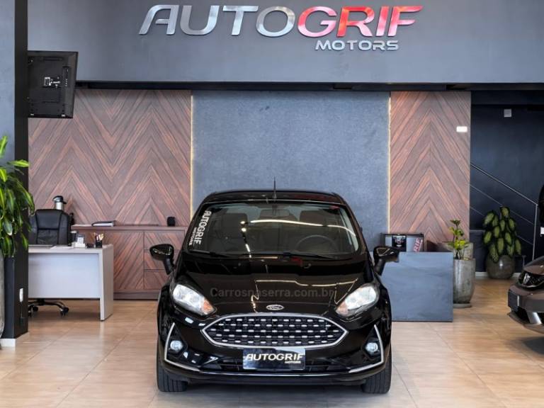 FORD - FIESTA - 2018/2018 - Preta - R$ 55.900,00