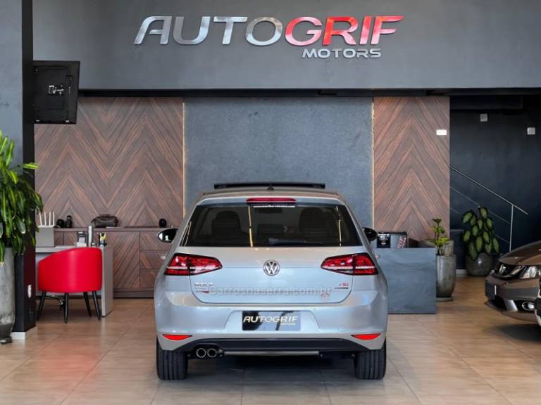 VOLKSWAGEN - GOLF - 2015/2015 - Prata - R$ 86.900,00