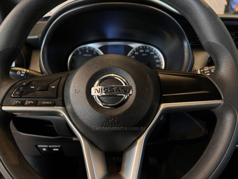 NISSAN - KICKS - 2018/2019 - Cinza - R$ 82.900,00