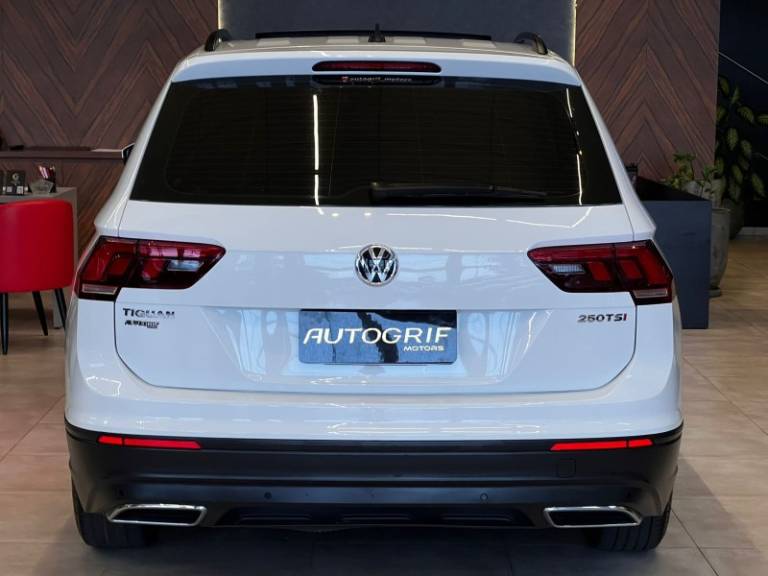VOLKSWAGEN - TIGUAN - 2019/2019 - Branca - R$ 118.900,00