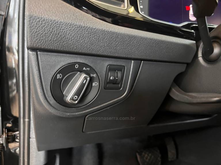 VOLKSWAGEN - NIVUS - 2022/2023 - Preta - R$ 124.900,00