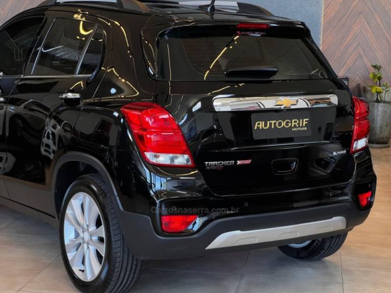 CHEVROLET - TRACKER - 2018/2018 - Preta - R$ 89.900,00