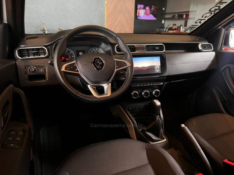 RENAULT - DUSTER - 2024/2024 - Branca - R$ 109.900,00