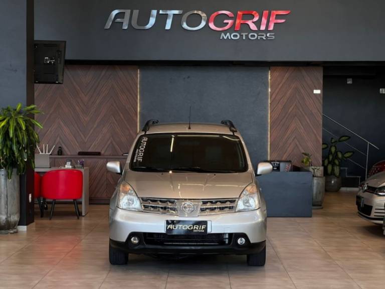 NISSAN - GRAND LIVINA - 2010/2010 - Prata - R$ 38.900,00