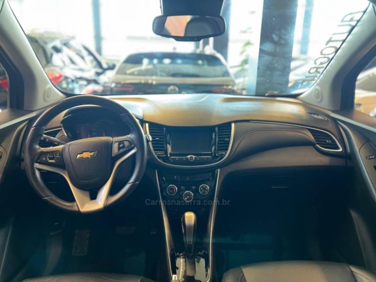 CHEVROLET - TRACKER - 2018/2018 - Preta - R$ 89.900,00