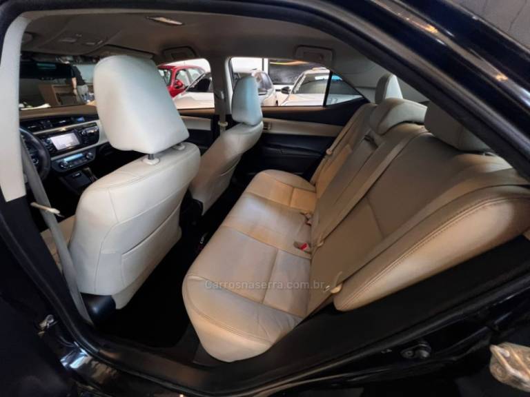 TOYOTA - COROLLA - 2015/2015 - Preta - R$ 87.900,00