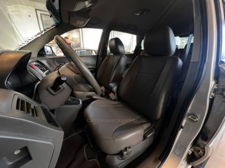 HYUNDAI - TUCSON - 2012/2013 - Prata - R$ 41.900,00