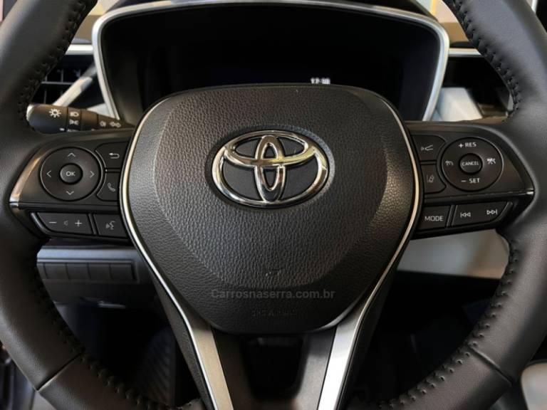 TOYOTA - COROLLA - 2022/2022 - Cinza - R$ 144.900,00