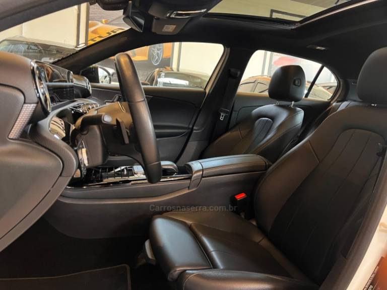MERCEDES-BENZ - A 250 - 2019/2019 - Branca - R$ 189.900,00