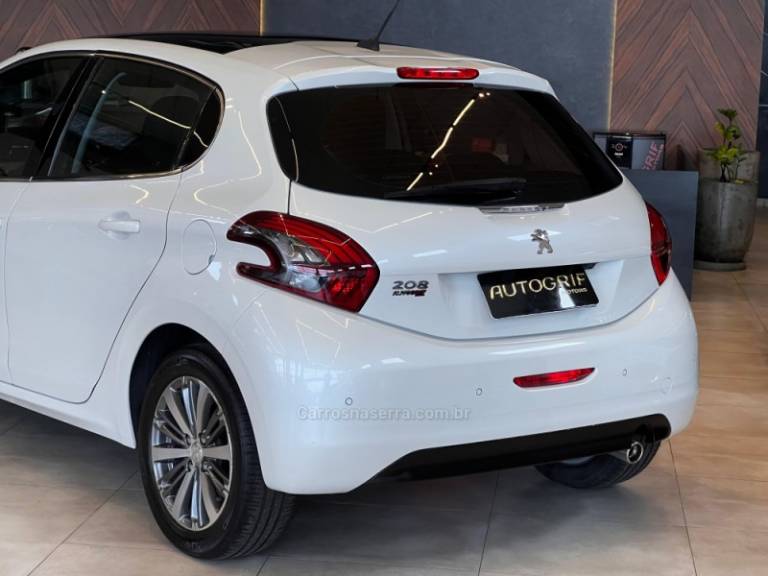 PEUGEOT - 208 - 2016/2017 - Branca - R$ 58.900,00