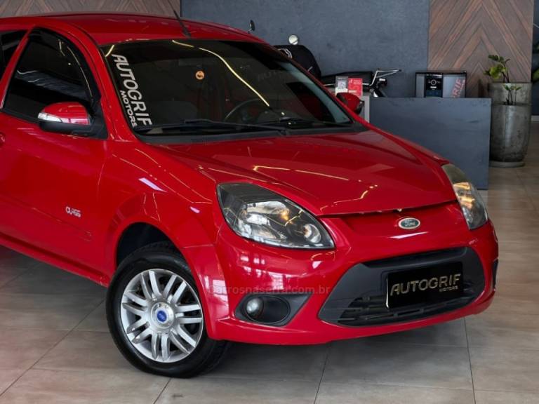 FORD - KA - 2012/2013 - Vermelha - R$ 27.900,00